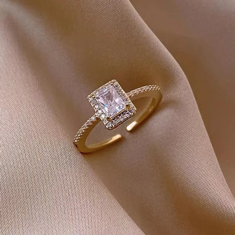 Glamour Ring